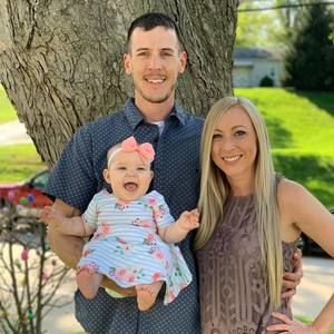 Meet your Posher, Elyssa